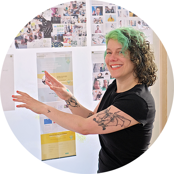 Anna Schlunken Projektpräsentation Anna Schlunken bei einer Projektpräsentation